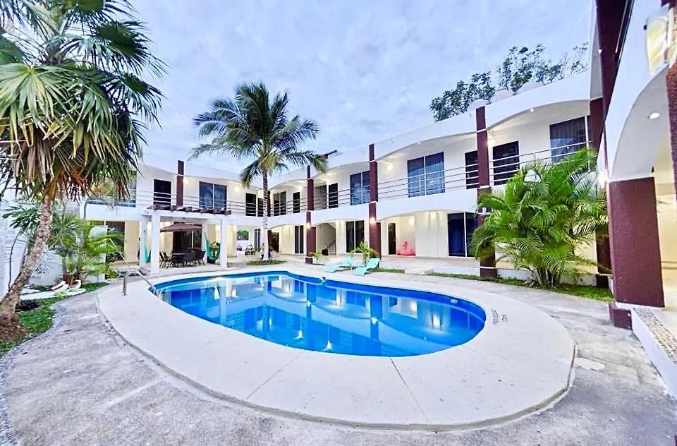 **  Hotel Espana Chetumal Mexico